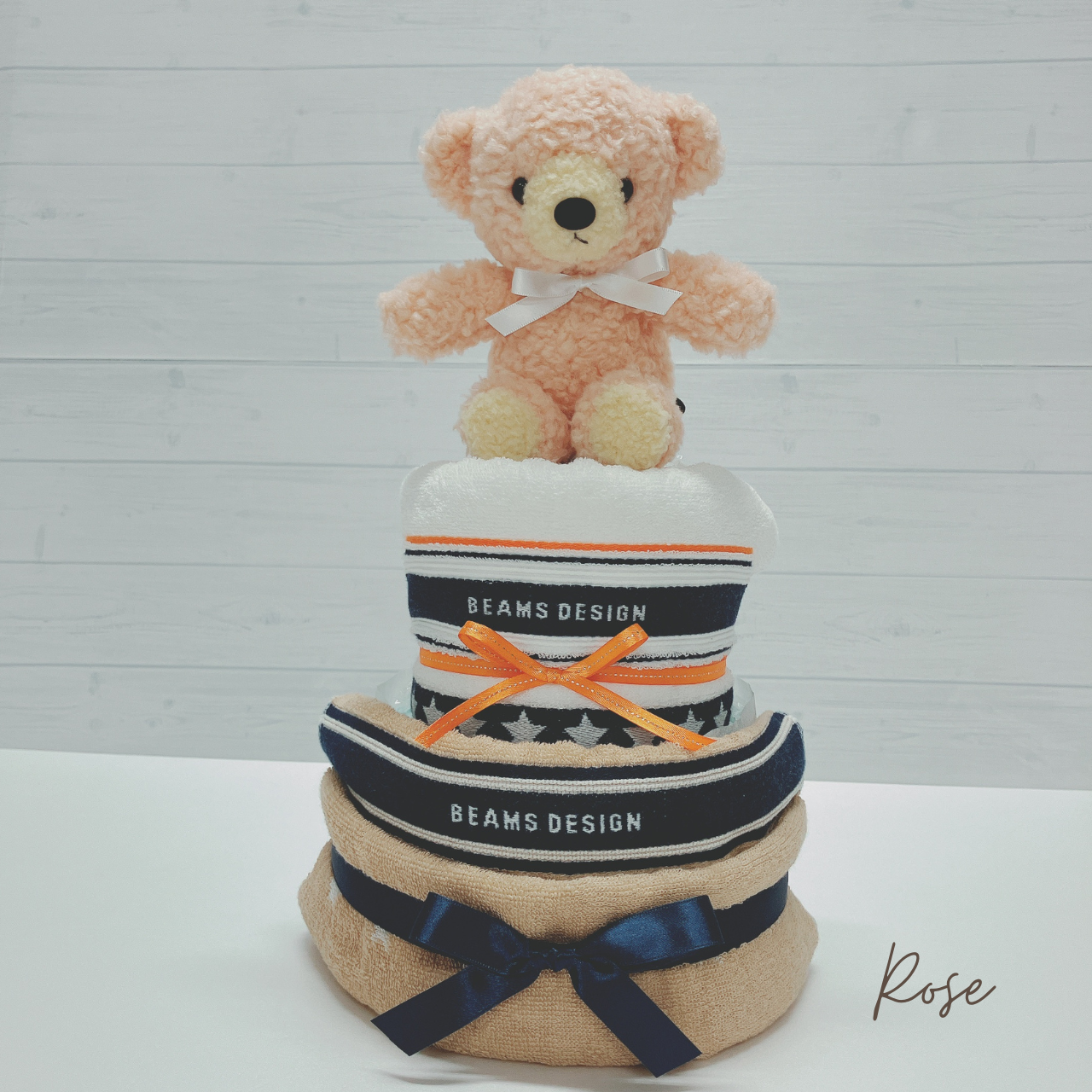 BEAMS DESIGNタオルとフカフカくまさんのおむつケーキ